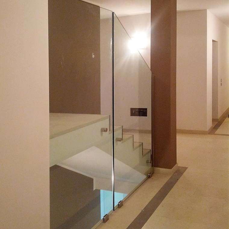 Niero scale e parapetti 19